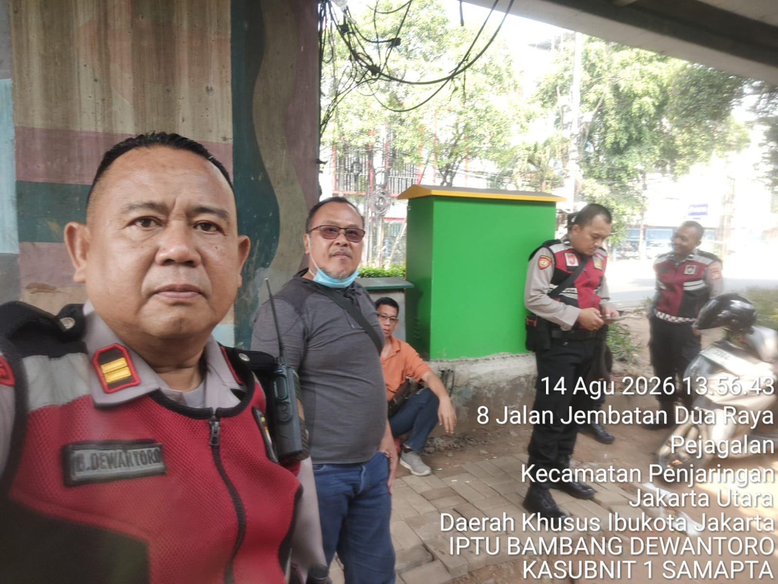 Polsek Metro Penjaringan Gelar Apel Penyekatan di Jembatan Tiga Raya, Antisipasi Pergerakan Massa ke Pusat Kota