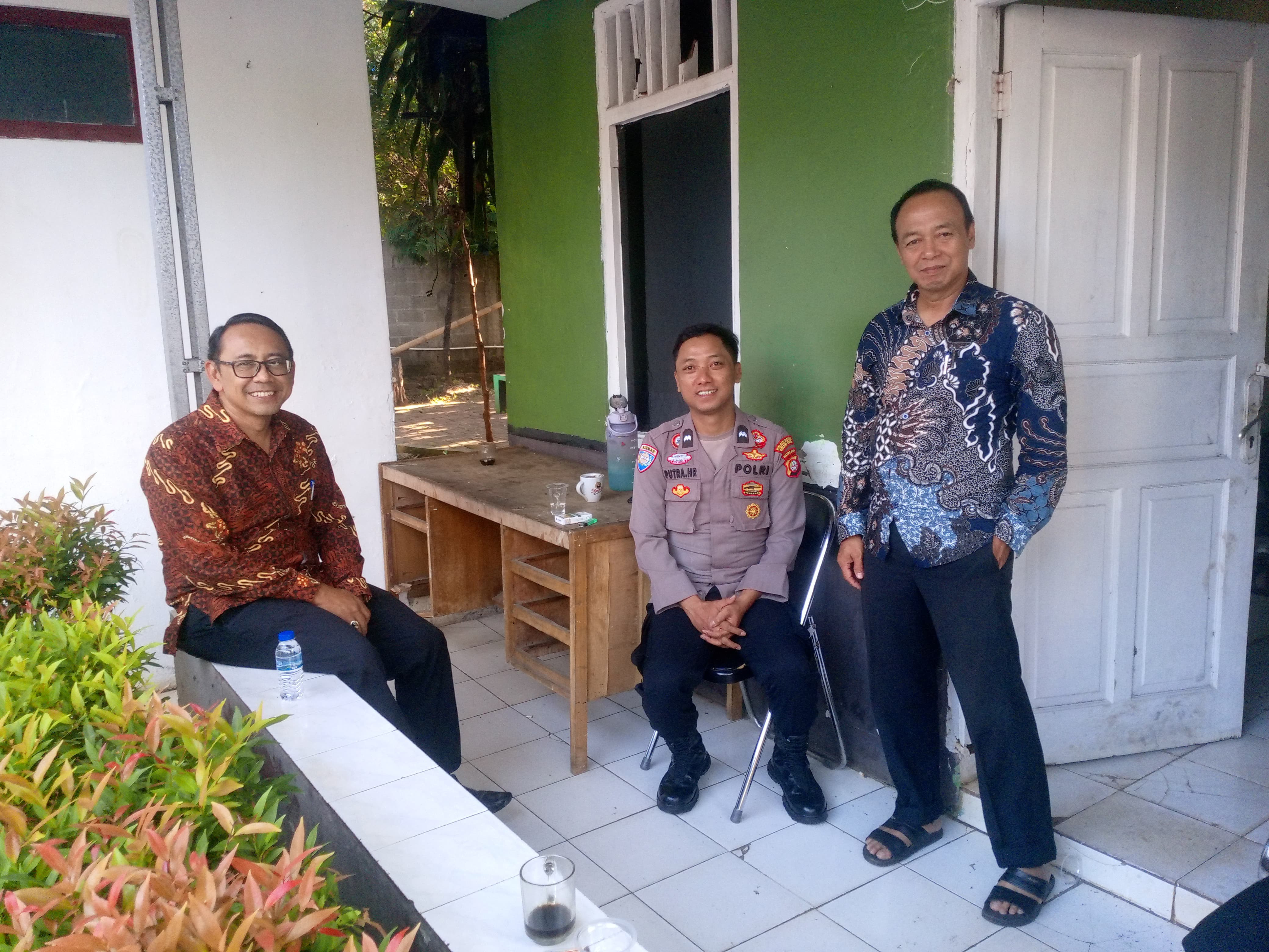 Polsek Pondok Gede Gelar Silaturahmi dan Observasi di Kelurahan Jatirahayu