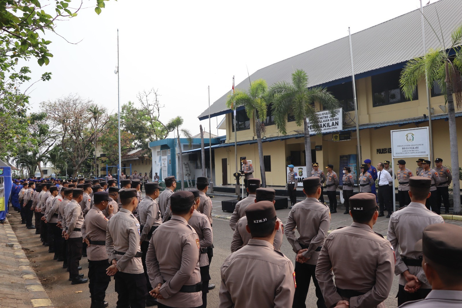 Polres Kepulauan Seribu Gelar Upacara Hari Olahraga Nasional, Wujudkan Masyarakat Aktif dan Bugar