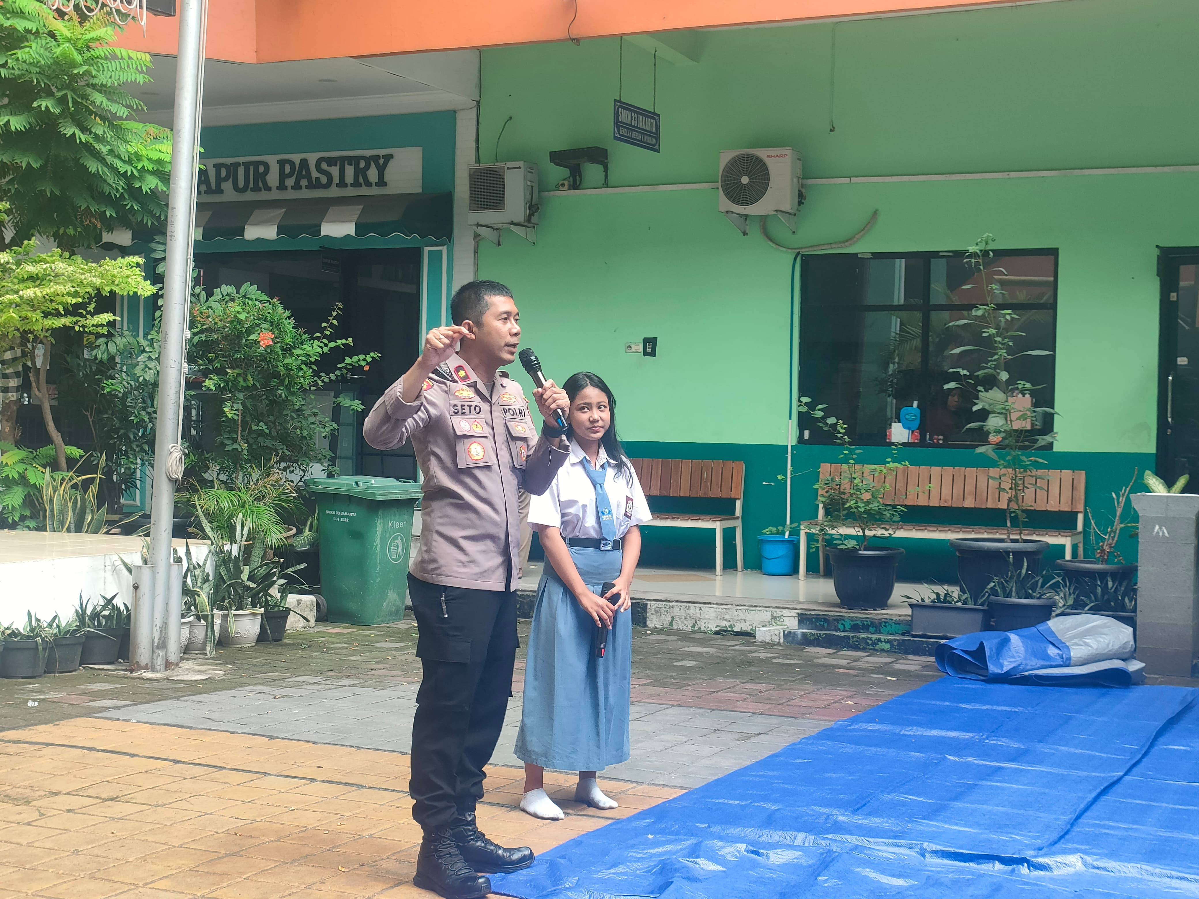 Kapolsek Kelapa Gading Sambangi SMKN 33: Ingatkan Bahaya Kenakalan Remaja dan Maraknya Penyalahgunaan HP