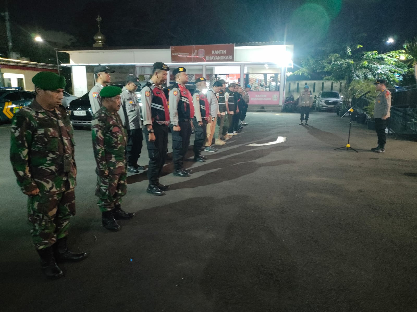Polsek Kelapa Gading Tingkatkan Pengamanan Lewat Apel KRYD dan Patroli Malam