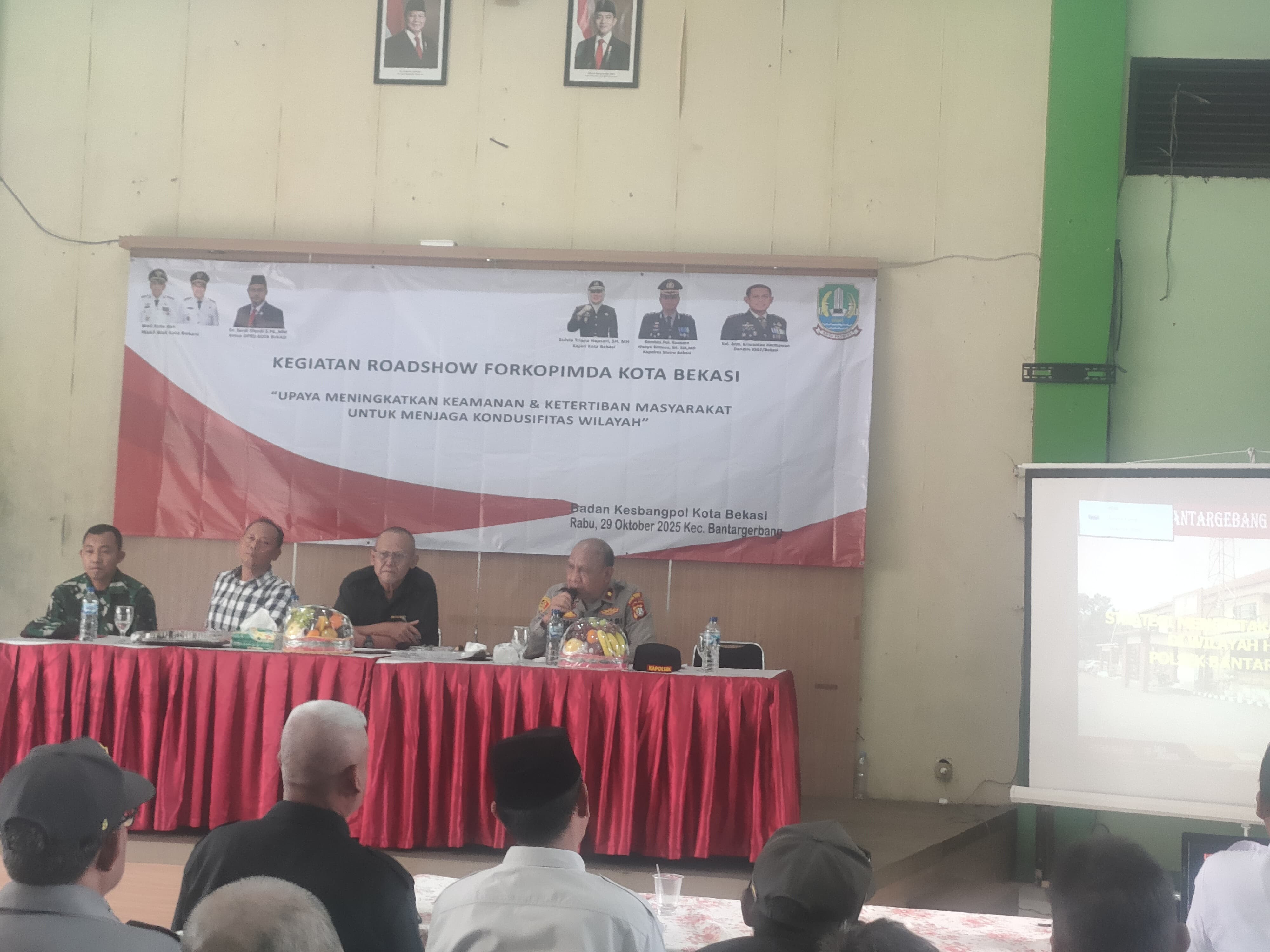 Forkopimda Kota Bekasi Gelar Roadshow di Bantar Gebang, Kapolsek Jadi Narasumber
