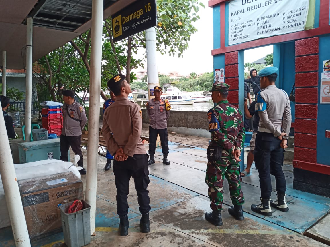 Polres Kepulauan Seribu Gelar Strong Point di Dermaga Marina Ancol, Wakapolres Pimpin Langsung Pengamanan
