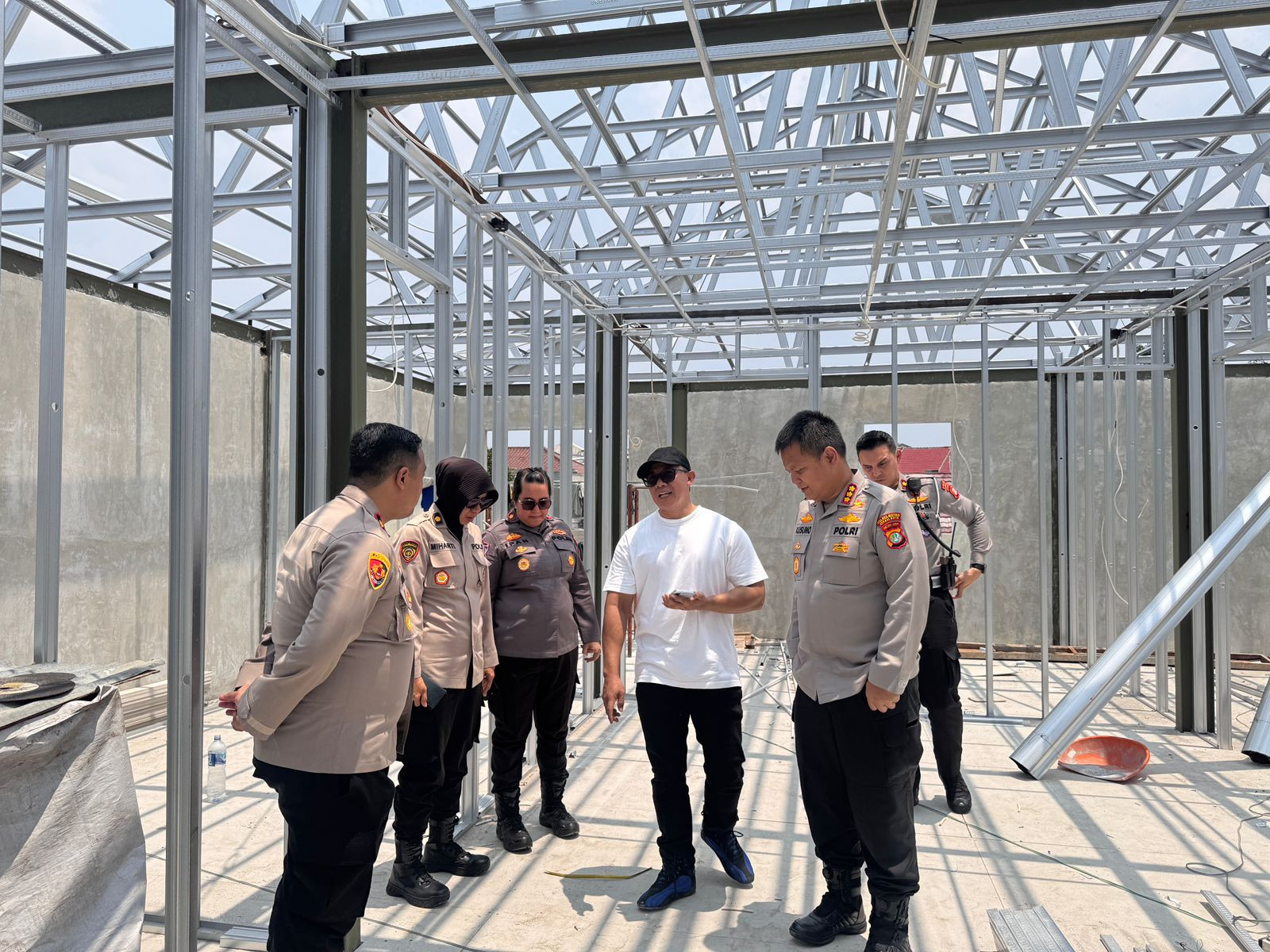 Tinjau Lokasi SPPG, Kapolres Metro Bekasi Kota dan Dirpolairud Cek Progres Pembangunan Fasilitas Gizi di Pekayon