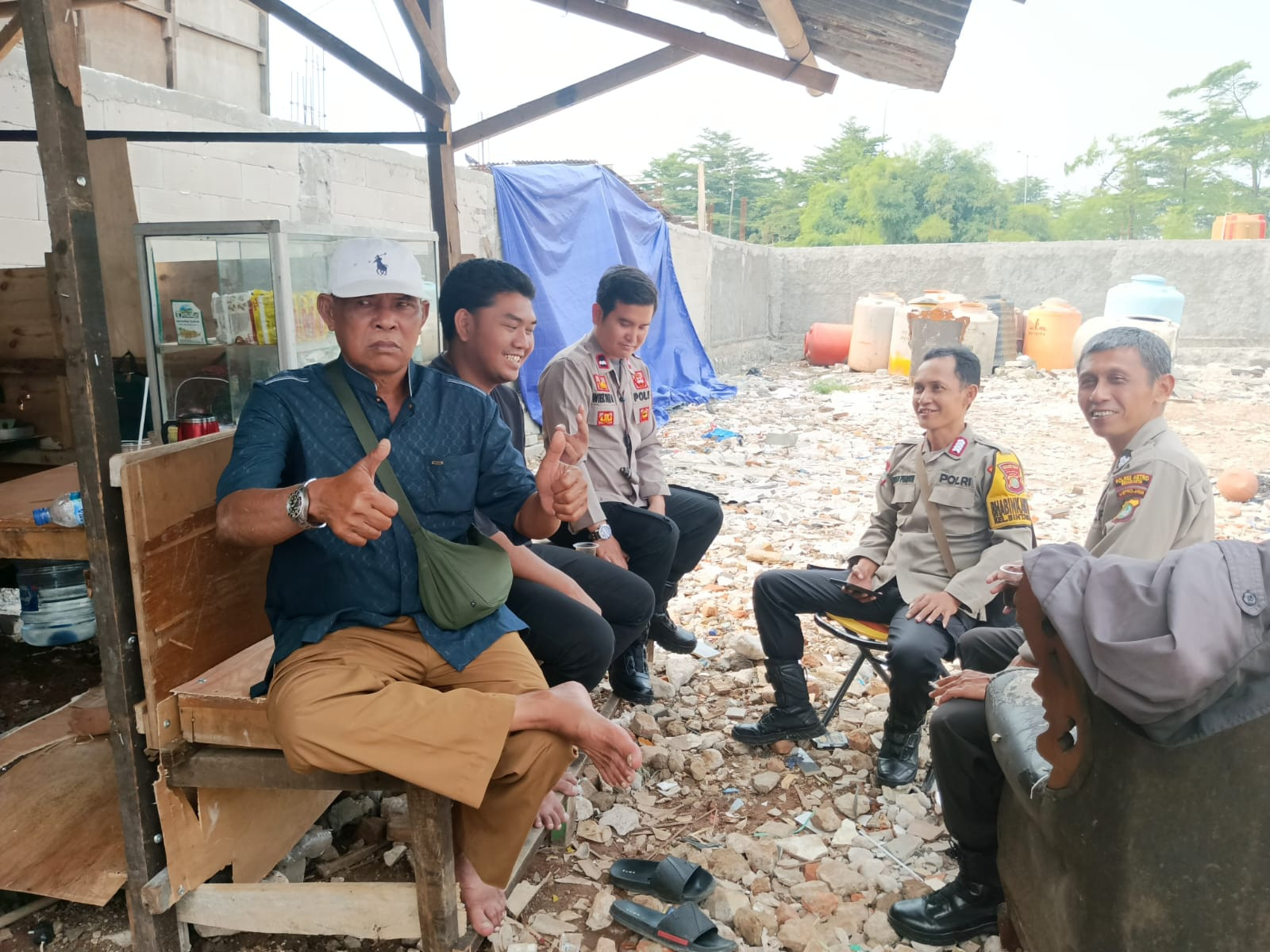 Kelurahan Bintarajaya Sambangi Warga, Ajak Warga Jaga Kekompakan dan Keamanan Lingkungan