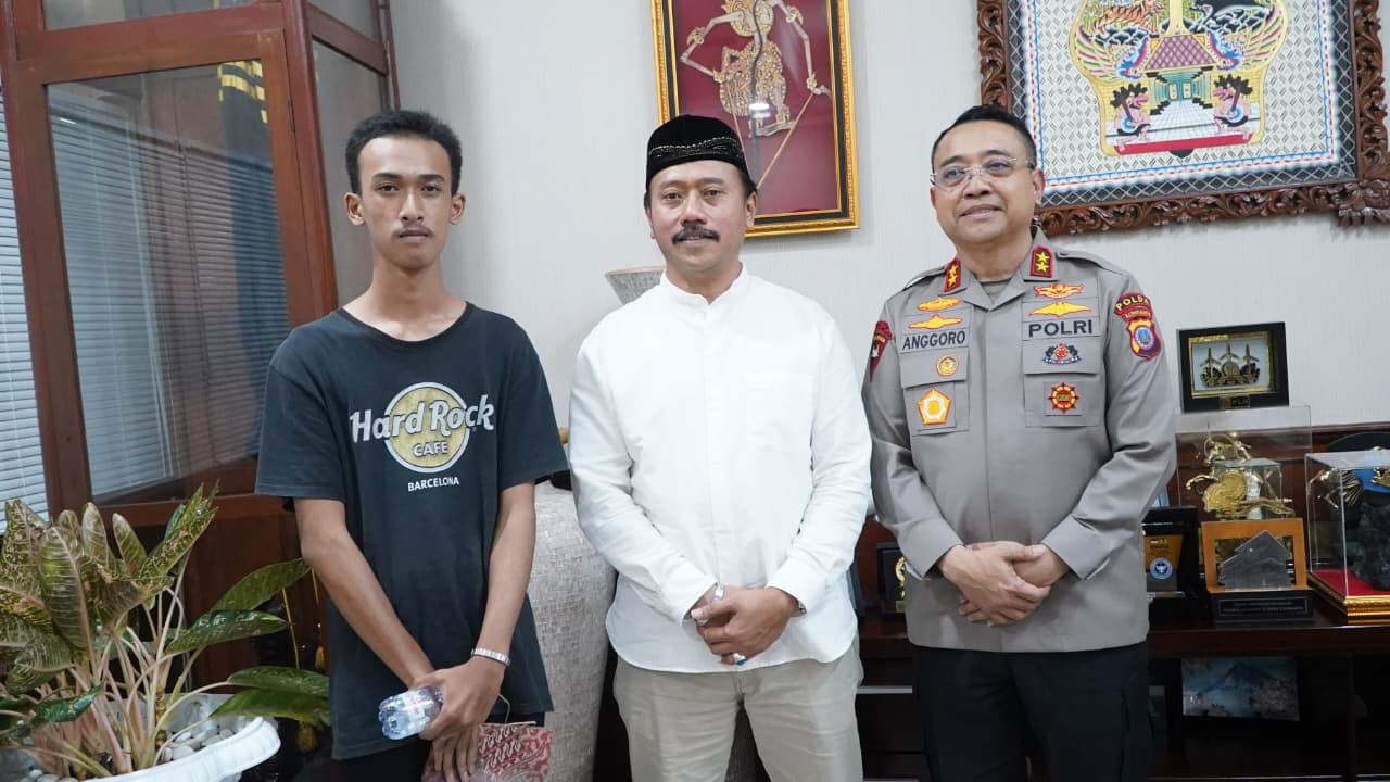 Aksi di Depan Mapolda DIY Telah Kondusif, 3 Mahasiswa Yang diamankan Diserahkan Ke Pihak Rektorat