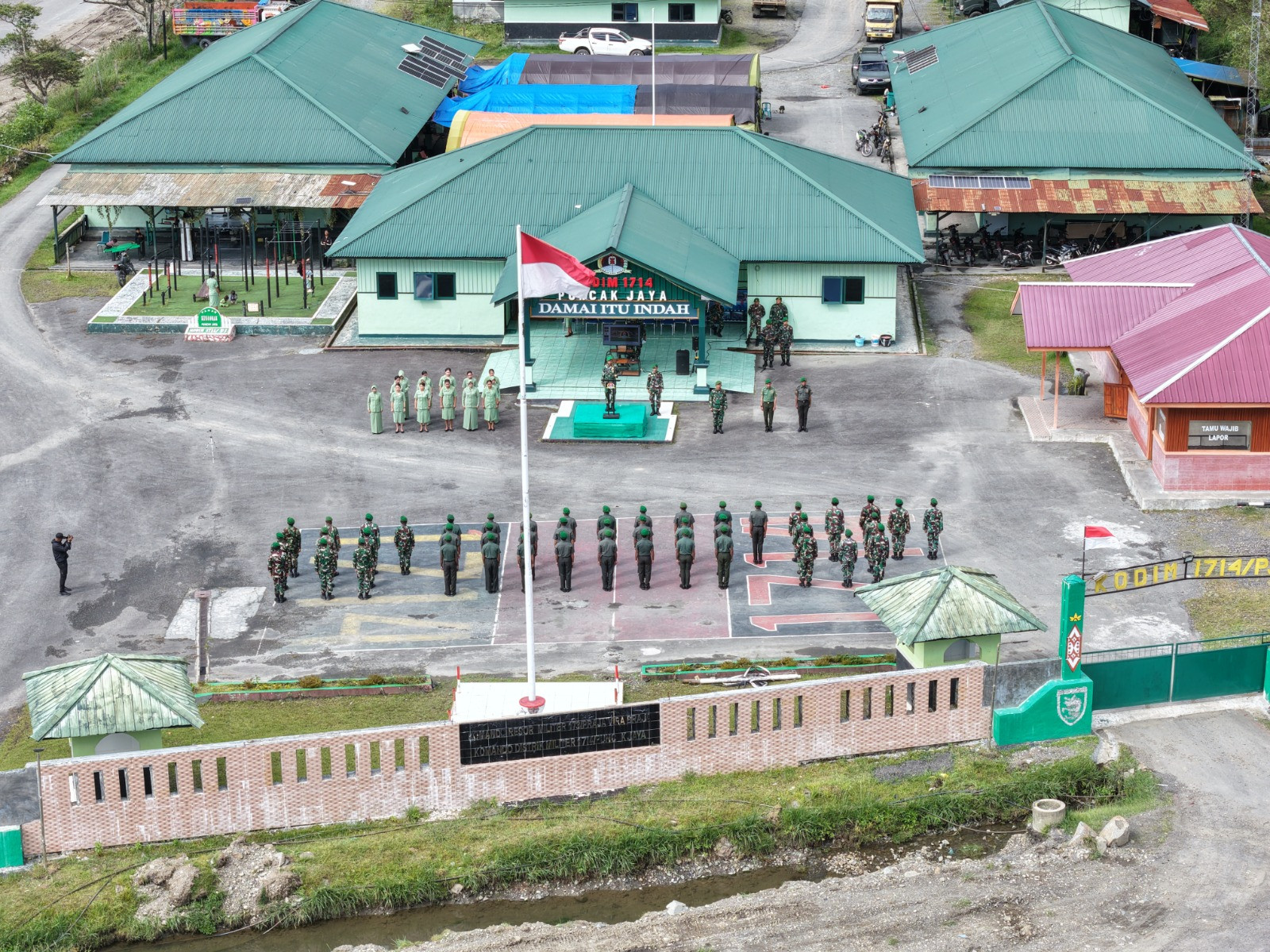 Kodim 1714/Puncak Jaya Gelar Upacara Korps Kenaikan Pangkat Bintara