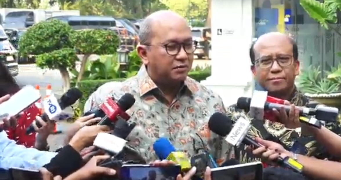 Prabowo Minta PLN Bertransformasi, Akselerasi Proyek PLTS 100 GWp