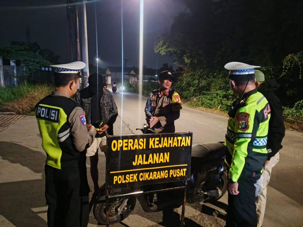 Jaga Jakarta Jaga Bekasi, Polsek Cikarang Pusat Gelar OKJ Antisipasi Kejahatan Jalanan