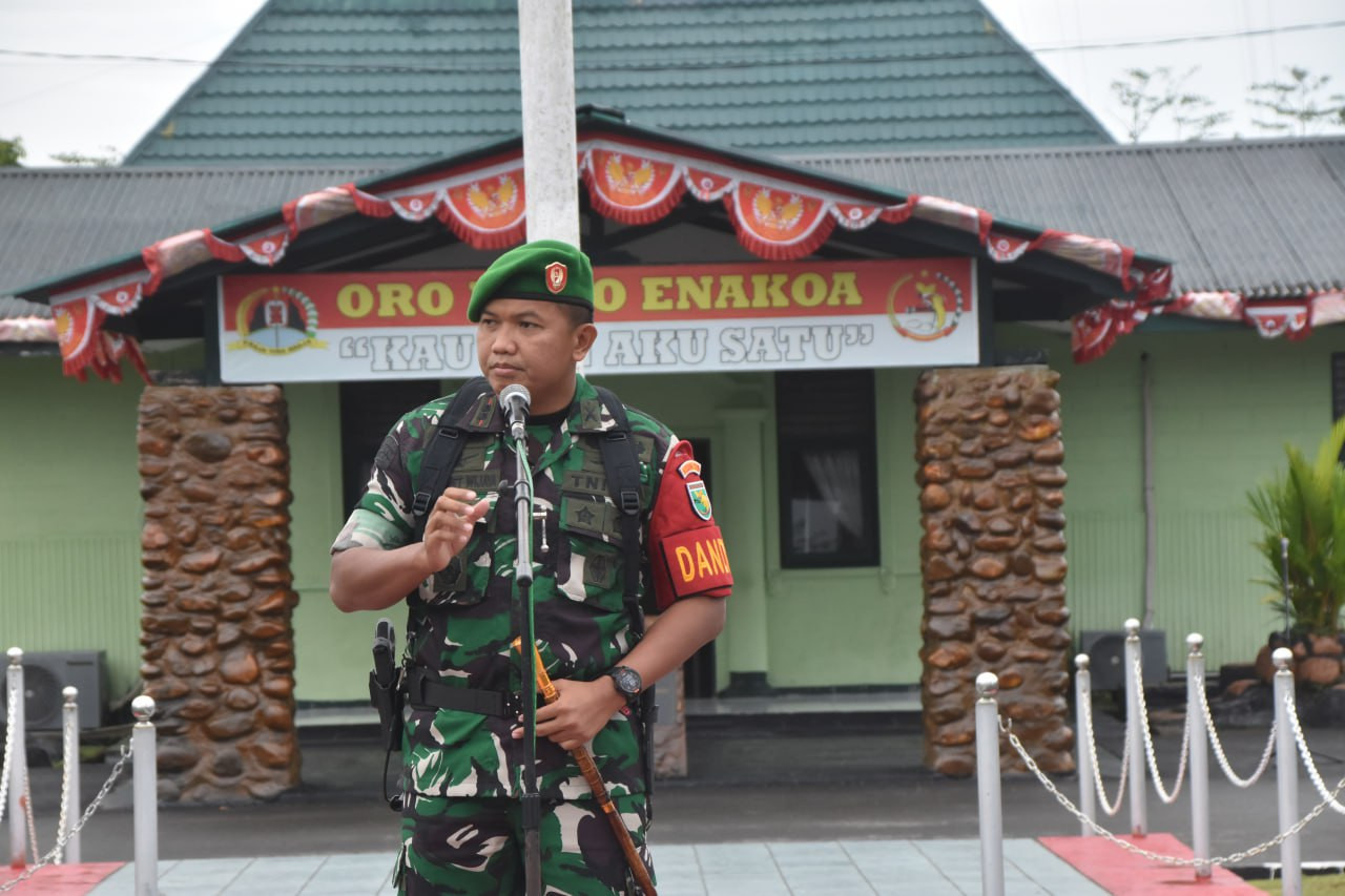 Apel Pagi, Dandim 1710/Mimika Tekankan Prajurit dan PNS Kodim Peka Dengan Situasi Yang Berkembang dan Sosialisasikan Kamtibmas Secara Humanis Kepada Masyarakat