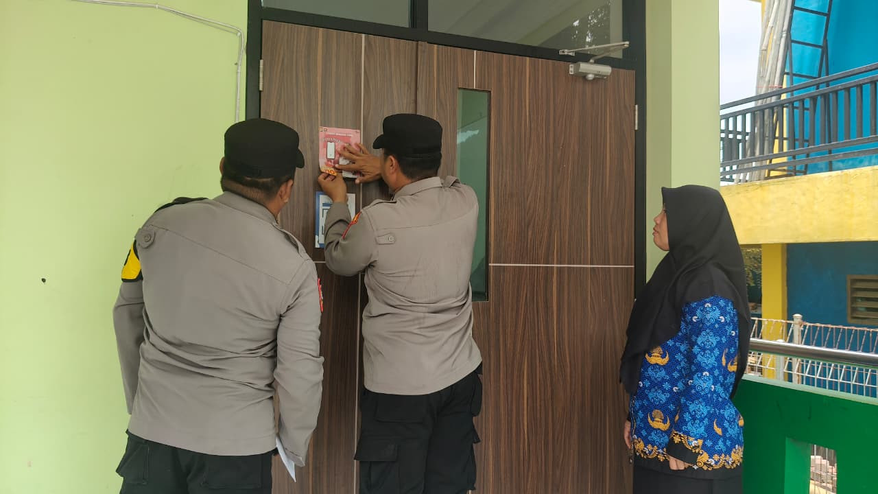 Polsek Kepulauan Seribu Utara Sosialisasikan Layanan 110 dan Ajak Warga Waspada 3C