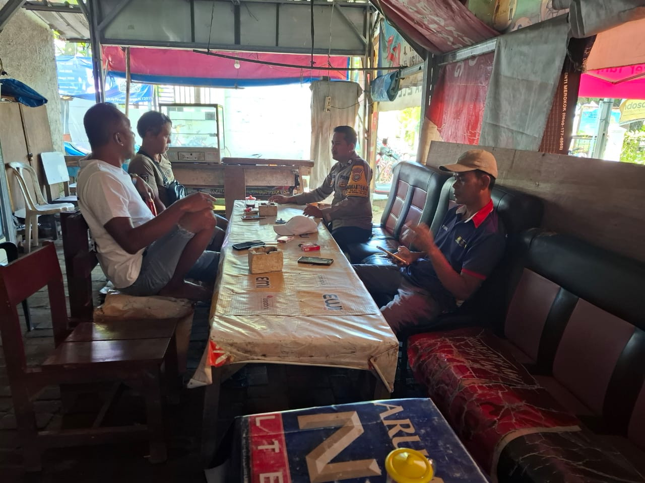 Sambang Warga Pulau Tidung, Bhabinkamtibmas Ajak Warga Bersama Jaga Jakarta dan Kamtibmas