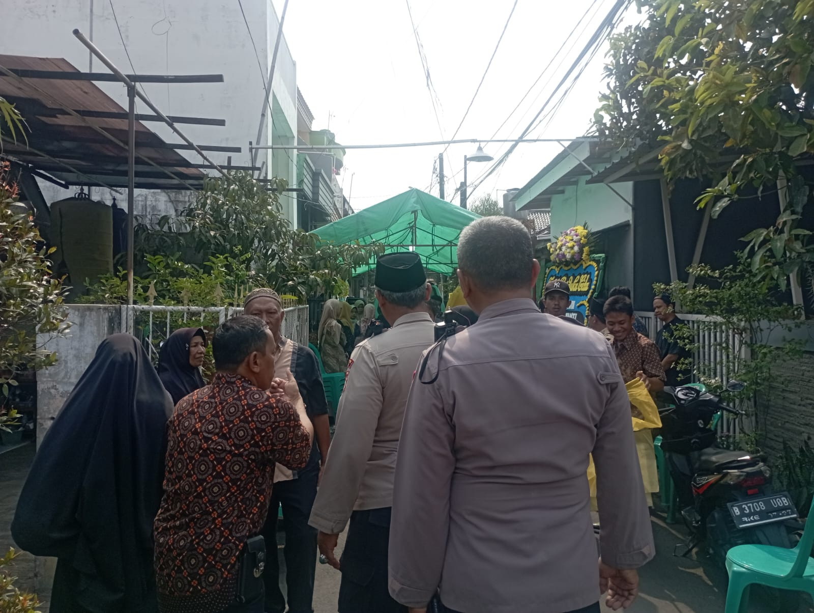 Kapolsek Koja Hadiri Taujiah dan Pemakaman Pemilik SMK Walang