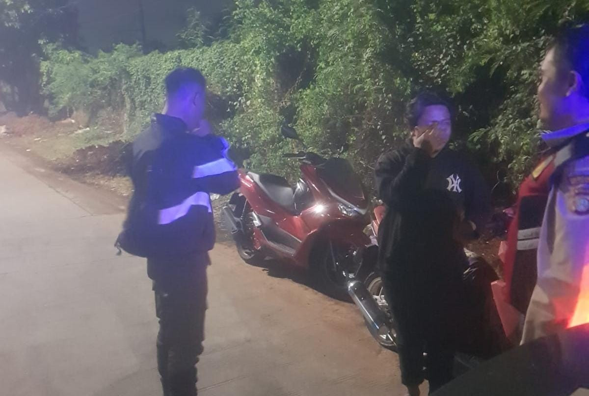 Polsek Bekasi Barat Gelar Patroli Malam untuk Antisipasi Gangguan Kamtibmas
