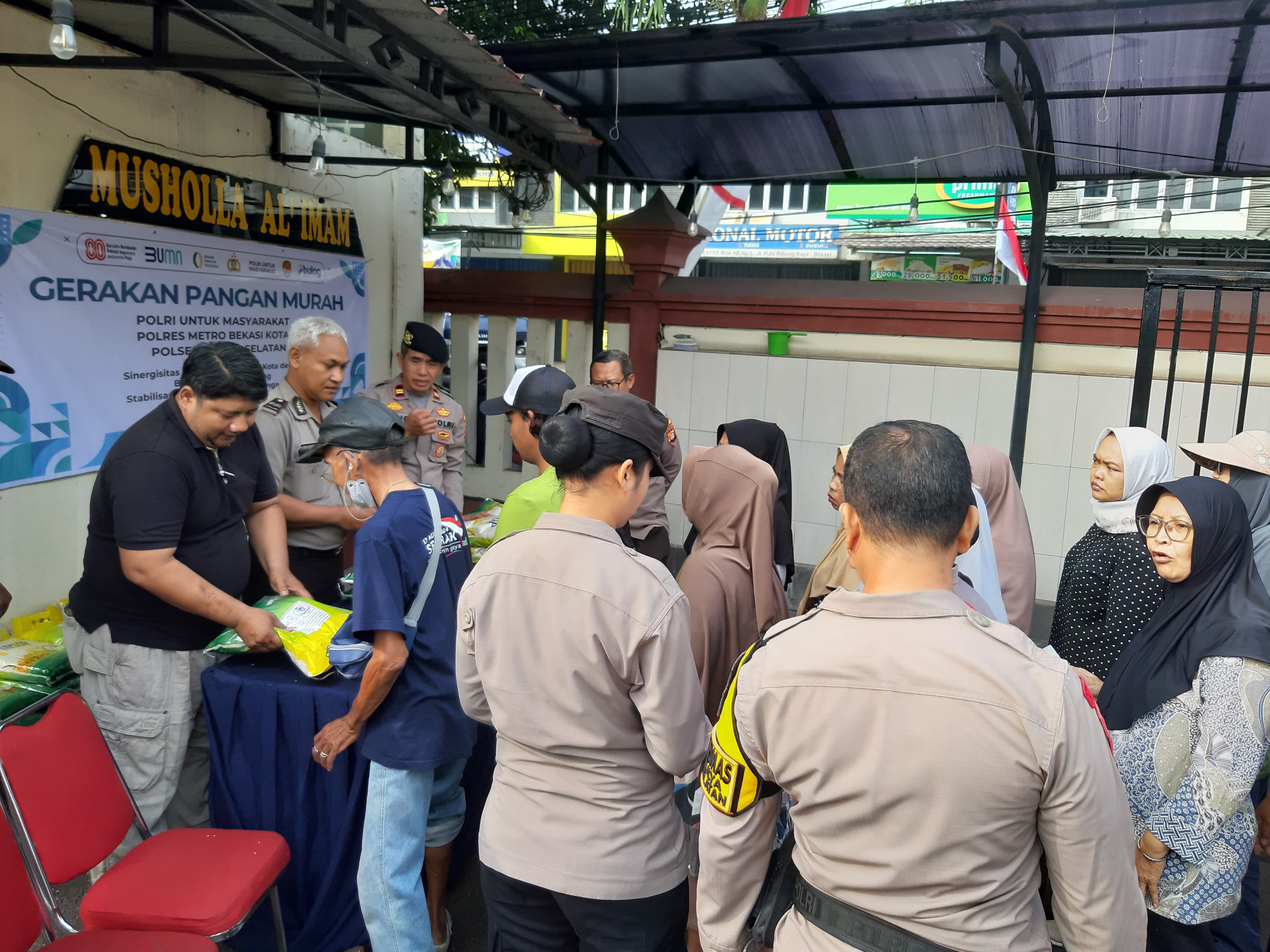 Dukung Ketahanan Pangan, Polsek Bekasi Selatan Gelar Pangan Murah