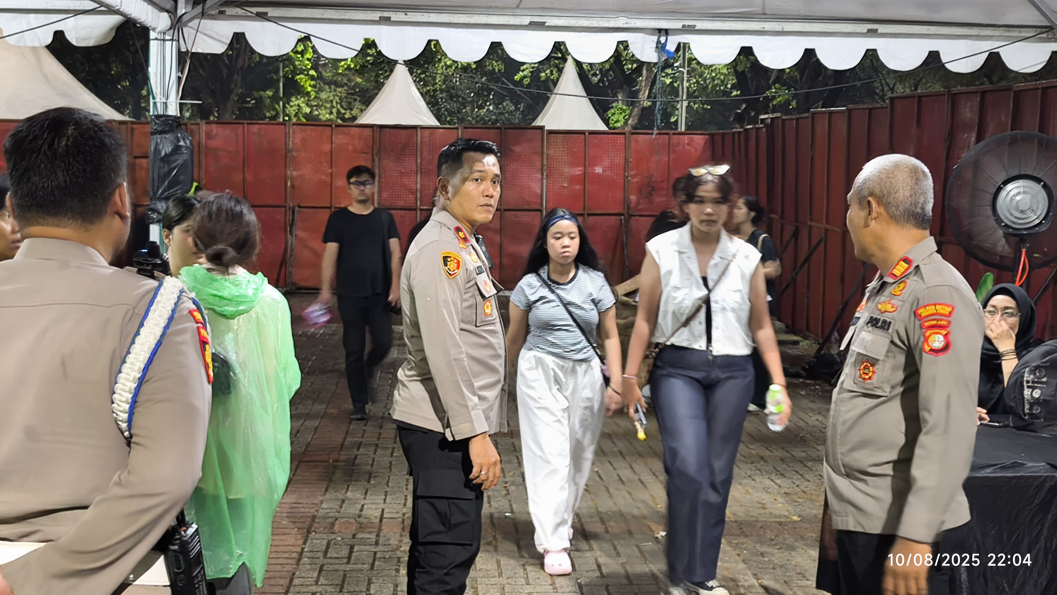 Kapolsek Pademangan Lakukan Pengecekan Keamanan Konser The Sound Project 8 di Ancol Tetap Meriah Meski Diguyur Hujan