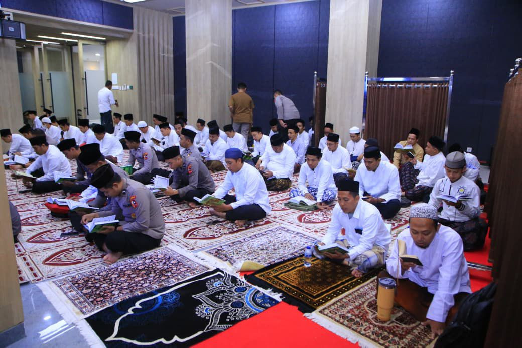 Jelang Hari Jadi ke-74, Divhumas Polri Gelar Khataman Al-Qur’an