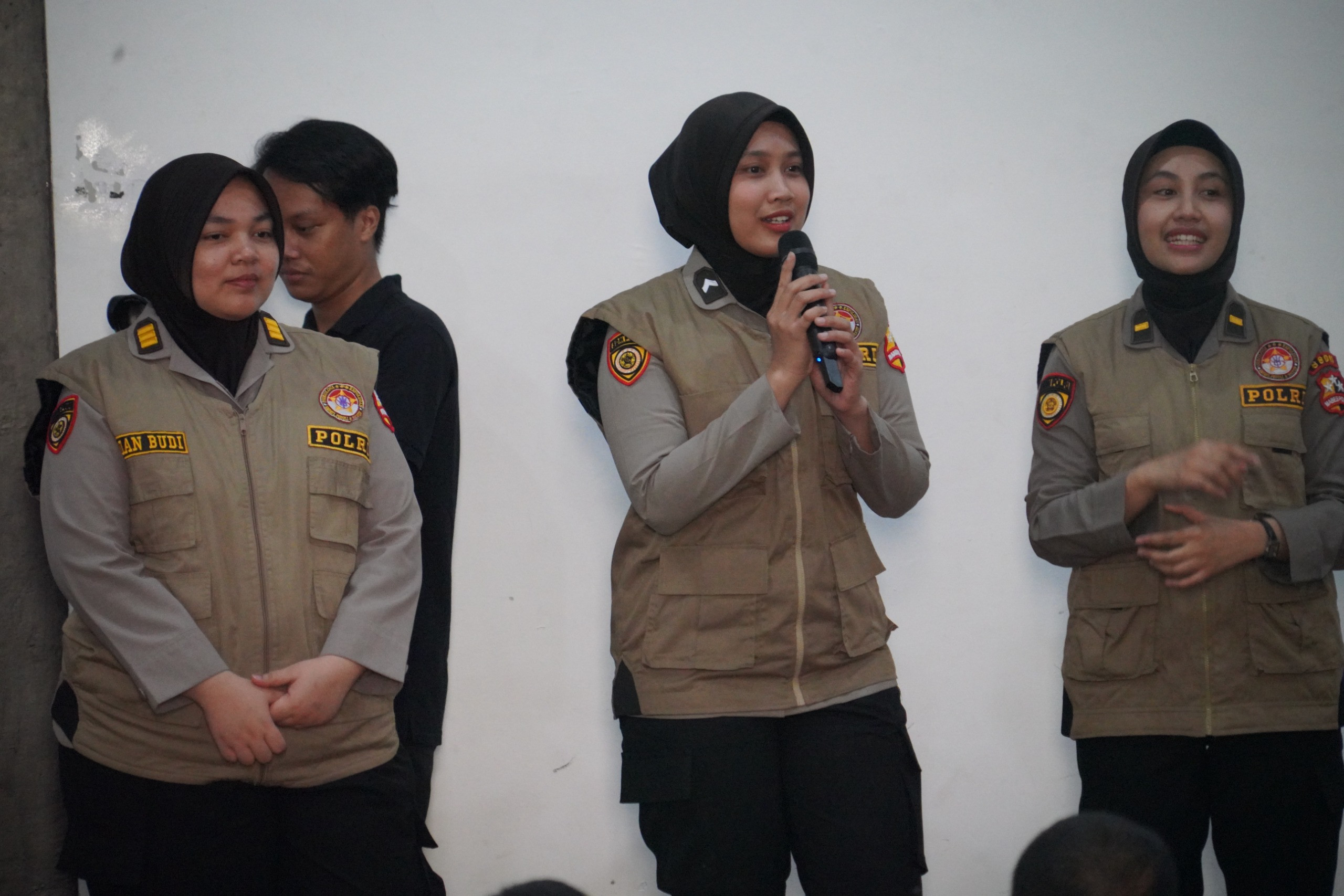 Pulihkan Semangat, Brimob Polda Metro Jaya Gelar Trauma Healing di Mako Kwitang