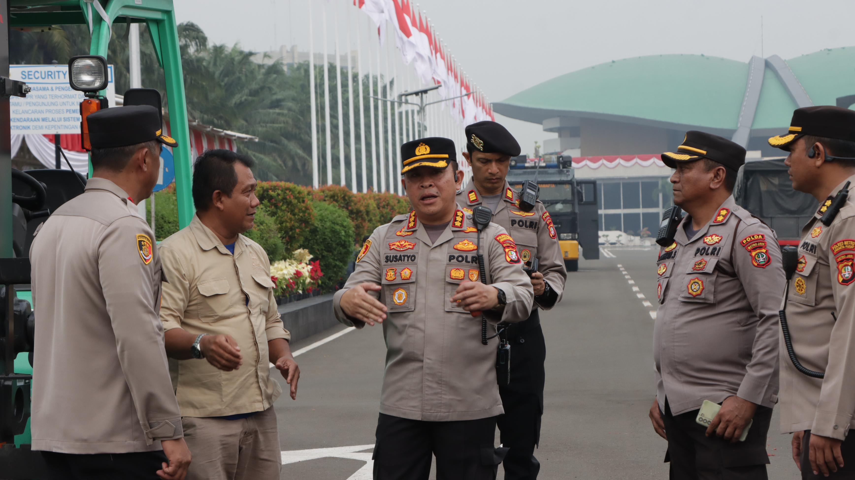 1.250 Personel Gabungan Amankan Aksi di DPR, Polisi Tekankan Pendekatan Humanis