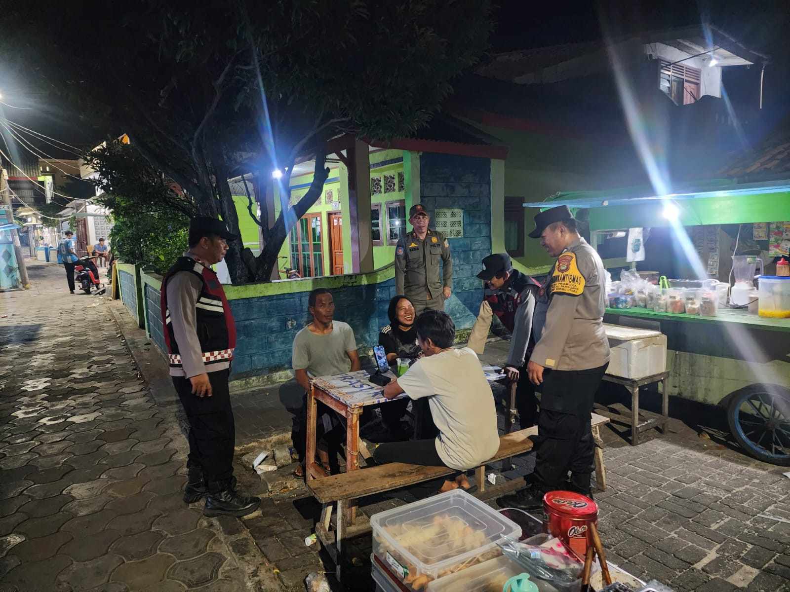 Jakarta On The Spot, Polsek Kepulauan Seribu Utara Ajak Warga Manfaatkan Layanan Polisi 110 dan Jaga Kamtibmas