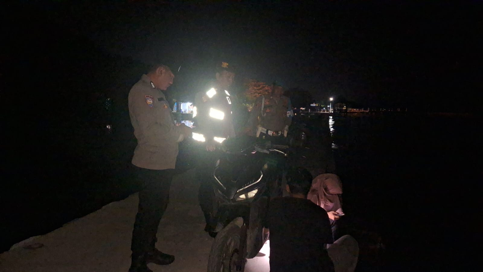 Patroli Malam Jakarta On The Spot, Polsek Kepulauan Seribu Selatan Perluas Edukasi Layanan Polisi 110 kepada Masyarakat