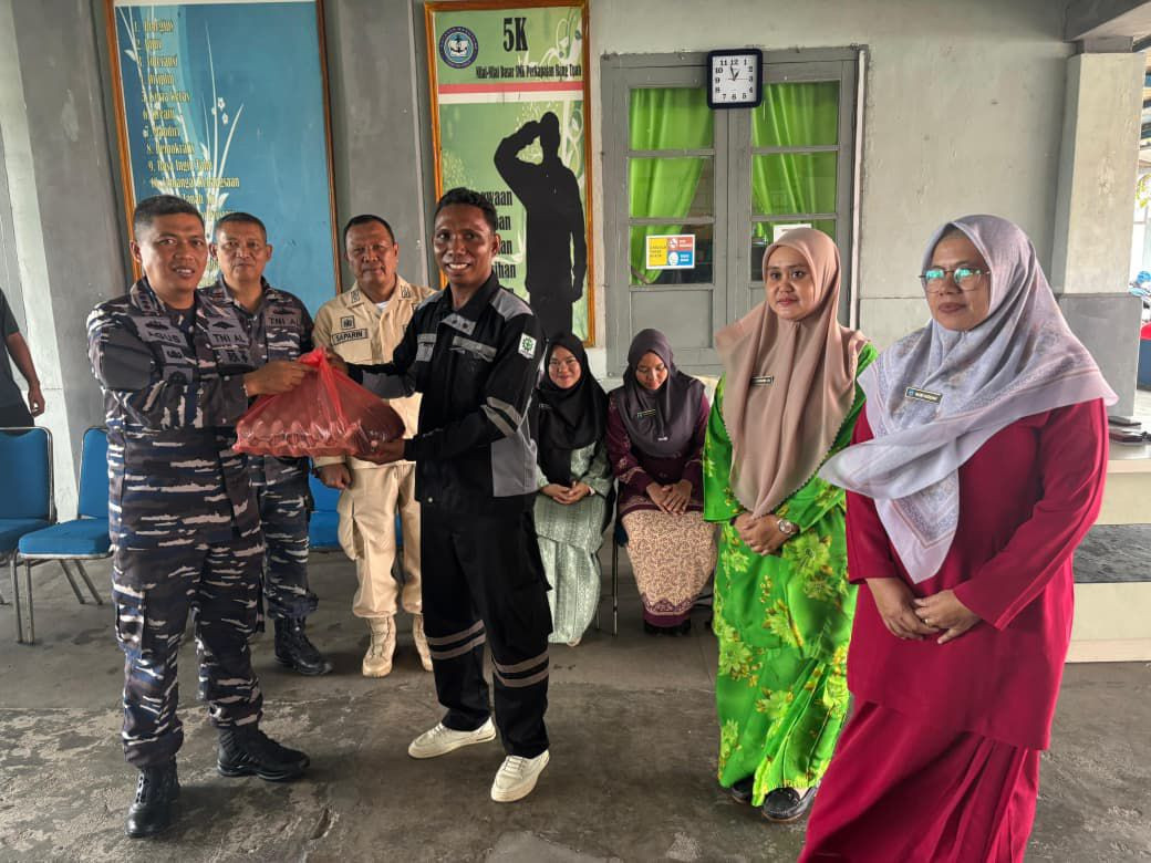 Bentuk Kepedulian Danlanal Bintan Kepada Para Pendidik Dalam Rangka HUT Ke-80 TNI Tahun 2025