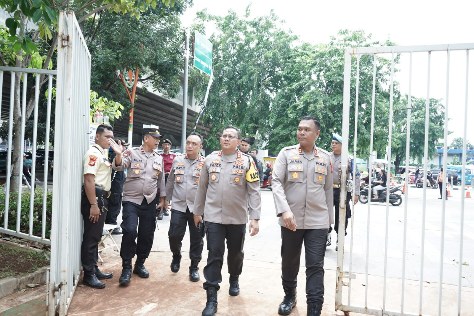 Ribuan Jamaah Padati JIS, Kapolres Jakut Tinjau Langsung Pastikan Pengamanan Tabligh Akbar BPPKB Banten