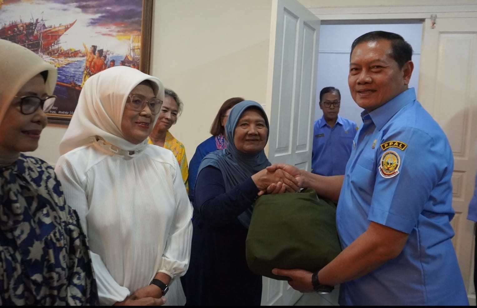 Indahnya Berbagi Dengan Purnawirawan