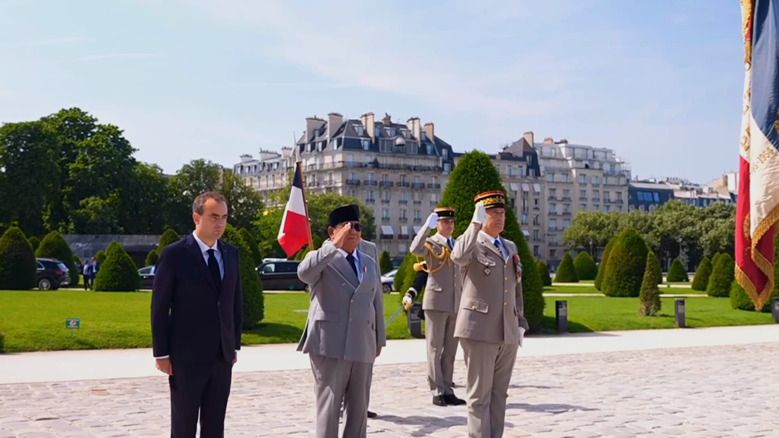 Prabowo Tiba di Les Invalides, Disambut Upacara Kehormatan Kenegaraan Prancis