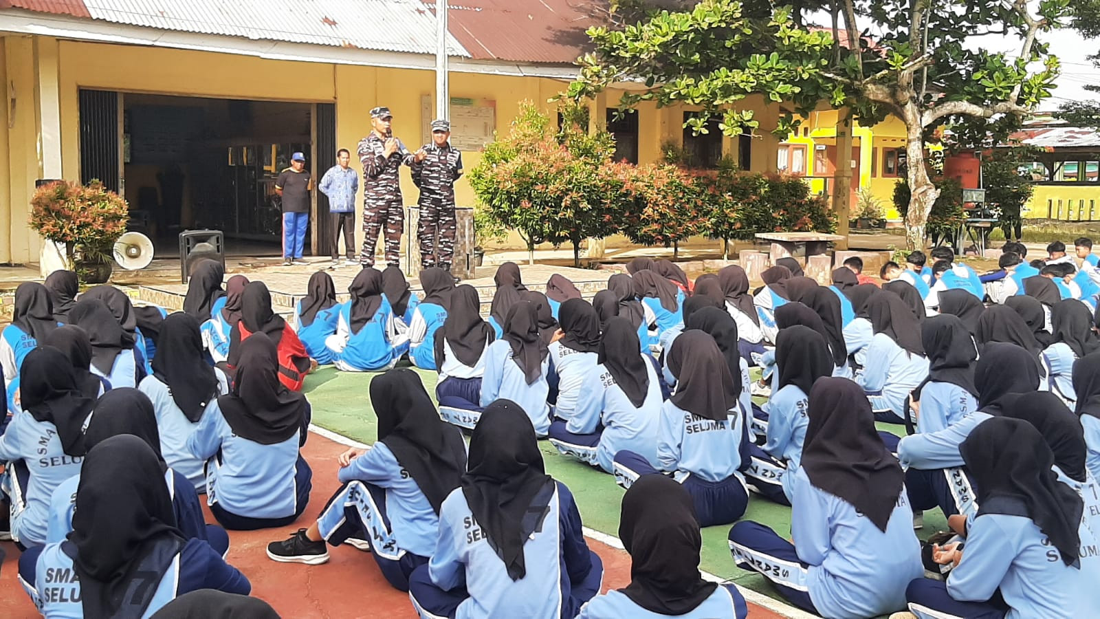 Babinpotmar Posal Seluma Lanal Bengkulu Kunjungi SMAN 7 Seluma, Laksanakan Sosialisasi dan Edukasi