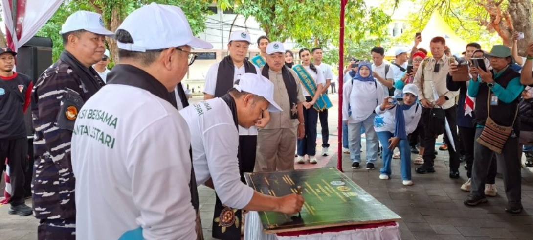 Polres Kepulauan Seribu Amankan Kunjungan Menteri Lingkungan Hidup pada Hari Laut Sedunia 2026