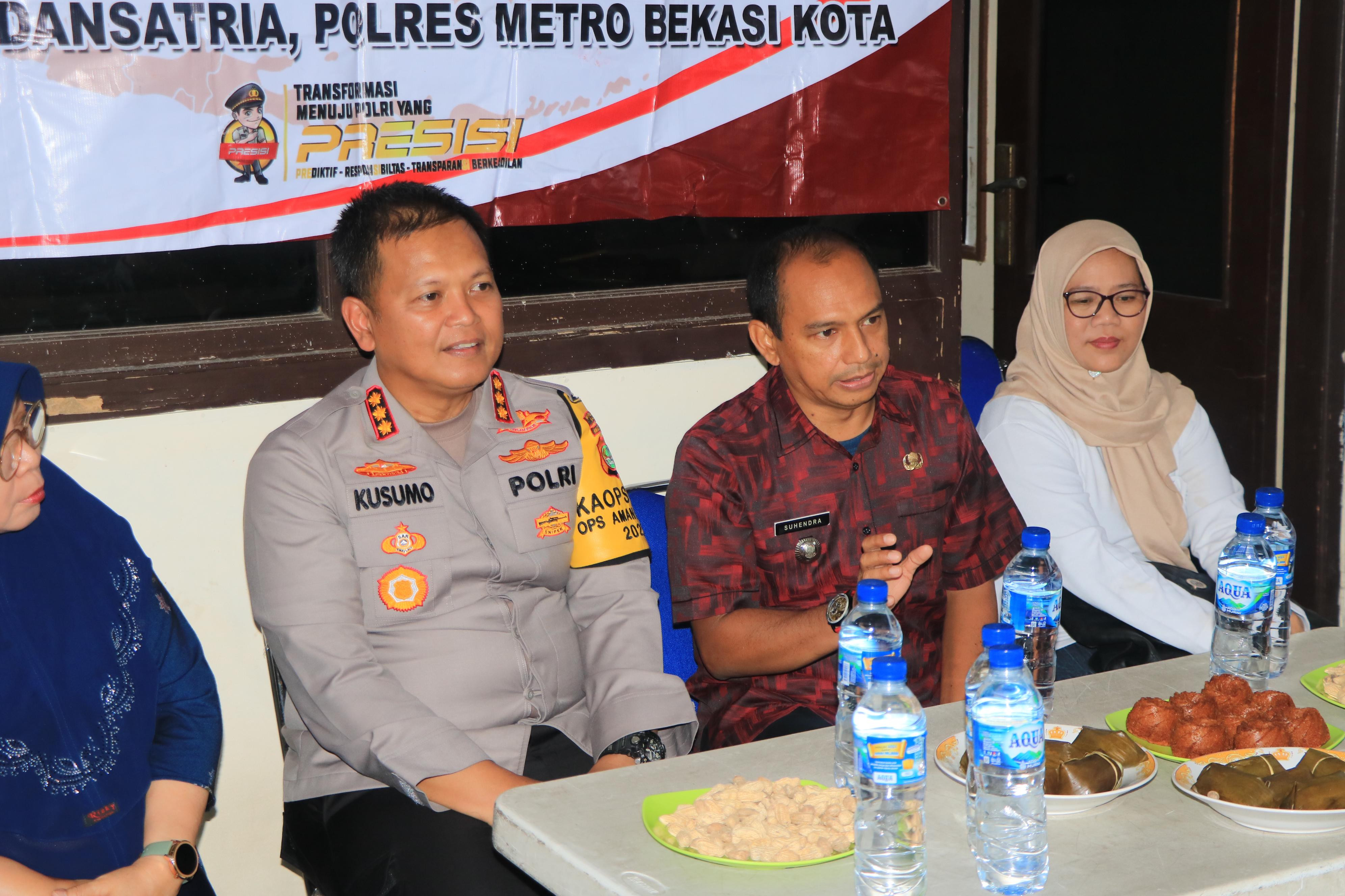 Ngopi Kamtibmas Berpadu Bakti Sosial, Kapolres Metro Bekasi Kota Jalin Kedekatan dengan Warga Medansatria