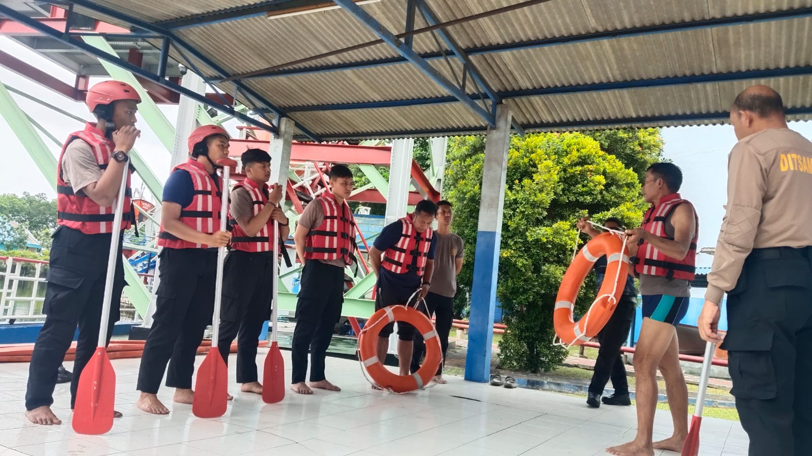 Sat Samapta Polres Metro Jakarta Utara Latihan Operasi Perahu Ski Boat, Siap Antisipasi Bencana Banjir