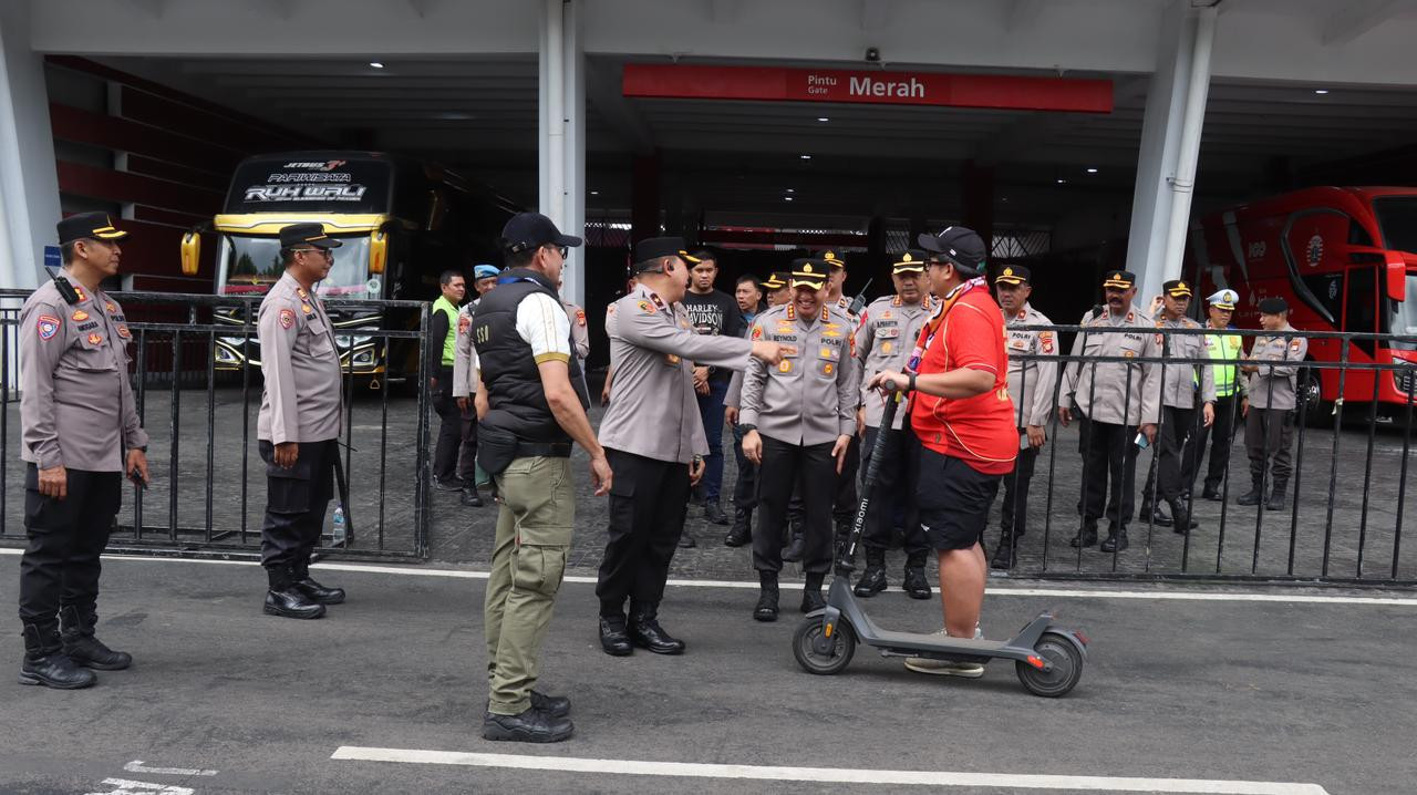 1.876 Personel Gabungan Siap Memberikan Pelayanan pada Laga Persija Jakarta vs Persijap Jepara