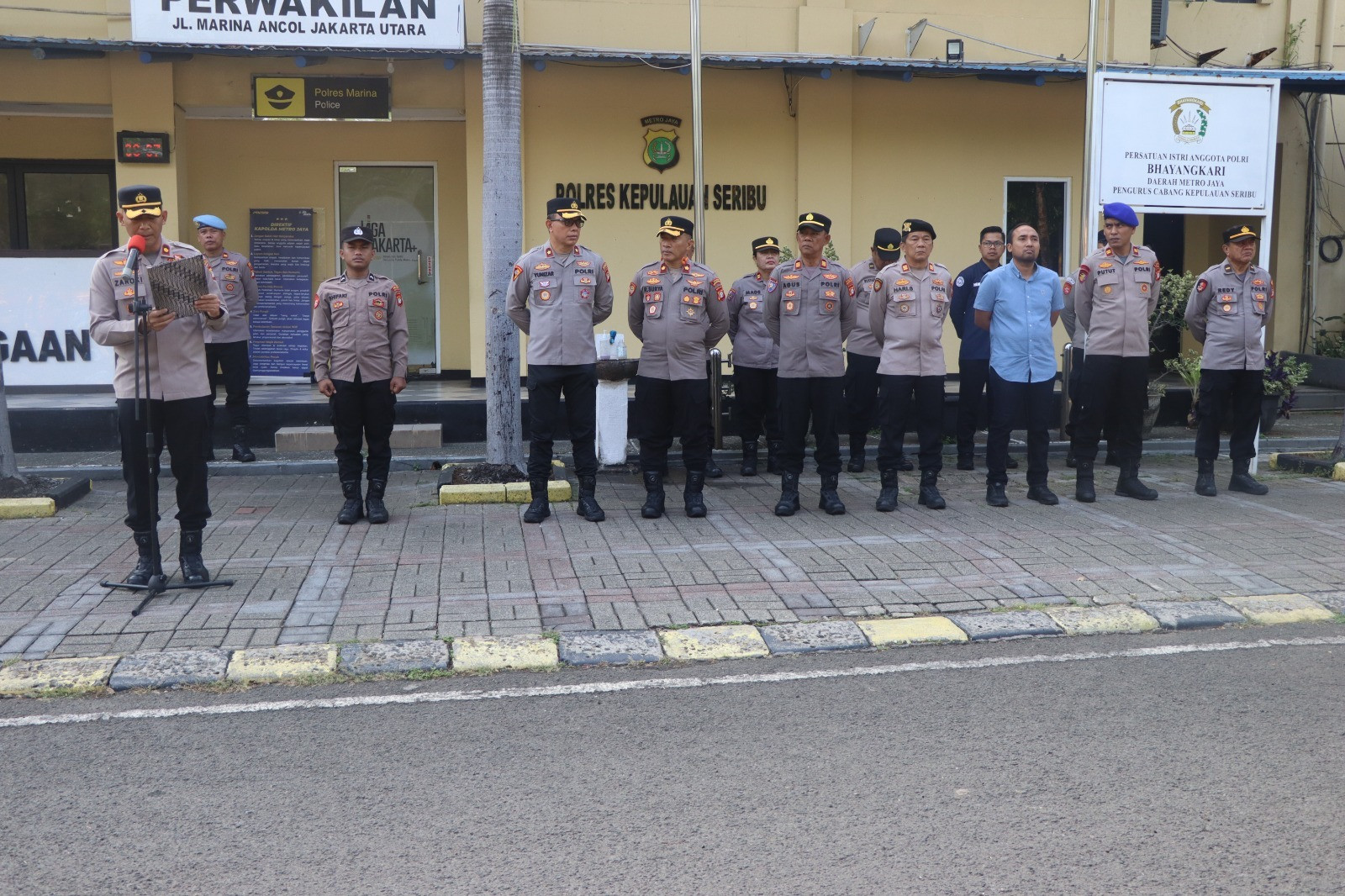 Apel Pagi Polres Kepulauan Seribu, Wakapolres Tekankan Implementasi Direktif Kapolda Metro Jaya