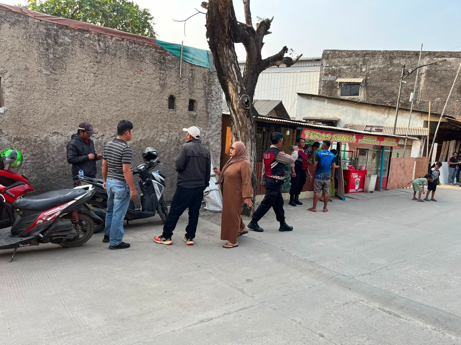 Respons Cepat Layanan Polisi 110, Polsek Kelapa Gading Mediasi Keributan Perebutan Lahan
