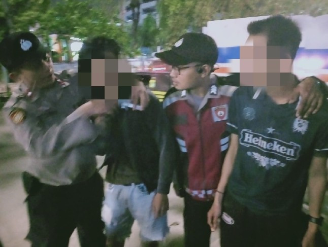 Polsek Metro Penjaringan Amankan Dua Terduga Penyalahguna Narkoba dan Tiga Motor dalam KRYD Malam Hari