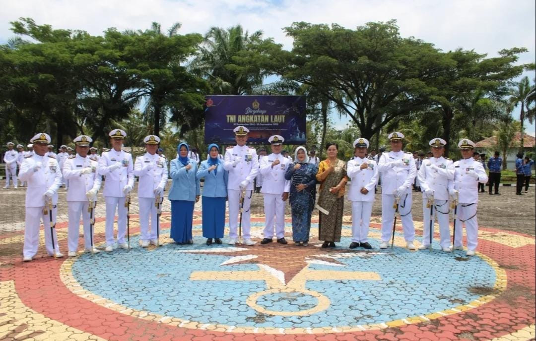 Lanal Bengkulu Gelar Upacara Wisuda Purna Bakti, Ucapkan Terima Kasih Atas Jasa Prajurit