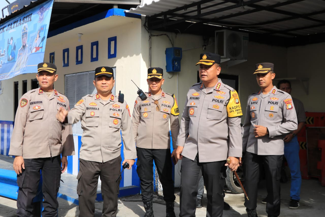 Tingkatkan Pelayanan Publik, Kapolres Metro Bekasi Kota Cek Kesiapan Pospol Lantas Pasar Rebo di Jatiasih
