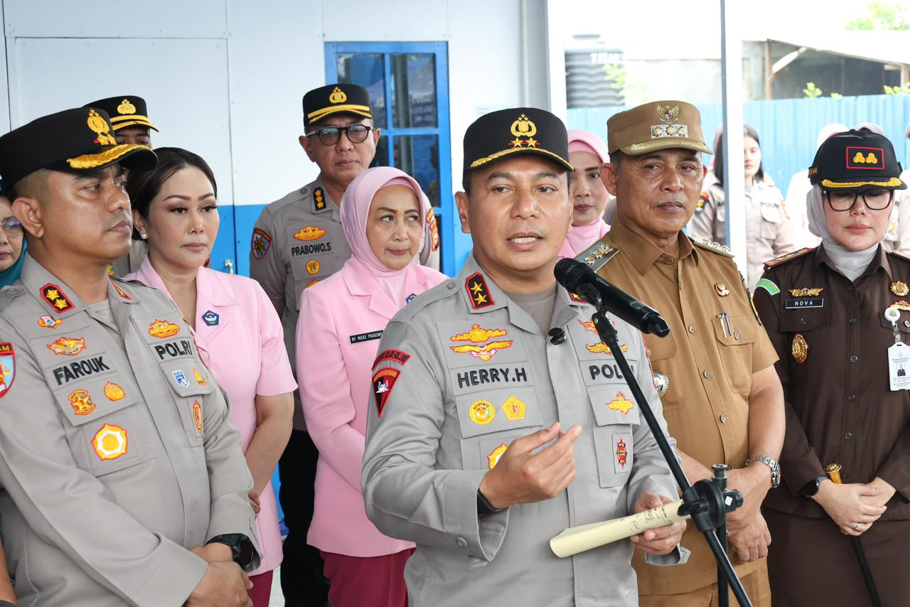 Dukung Program MBG, Kapolda Riau Resmikan SPPG di Inhil