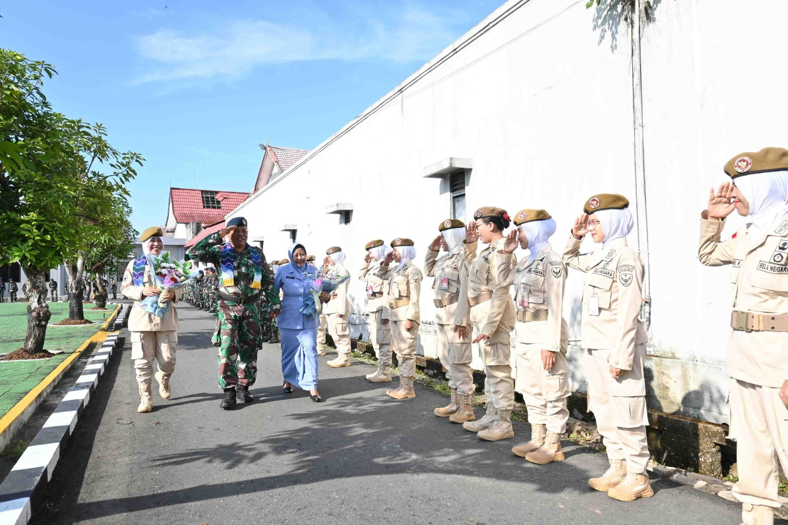 Mengakhiri Tugas dengan Kehormatan, Komandan Lanud Sjamsudin Noor Lepas Personel Terbaiknya