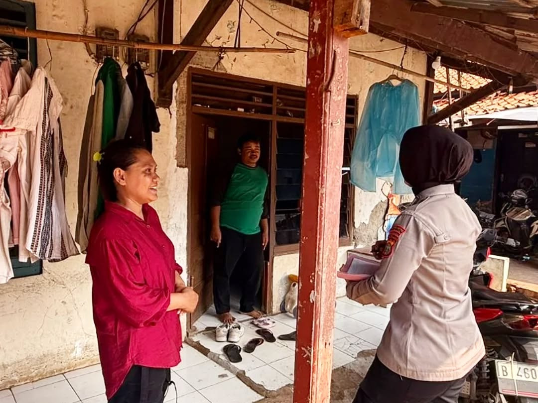 Polsubsektor Pekayon Jaya Intensifkan Sambang Warga, Perkuat Edukasi Kamtibmas dan Deteksi Dini Permasalahan Lingkungan