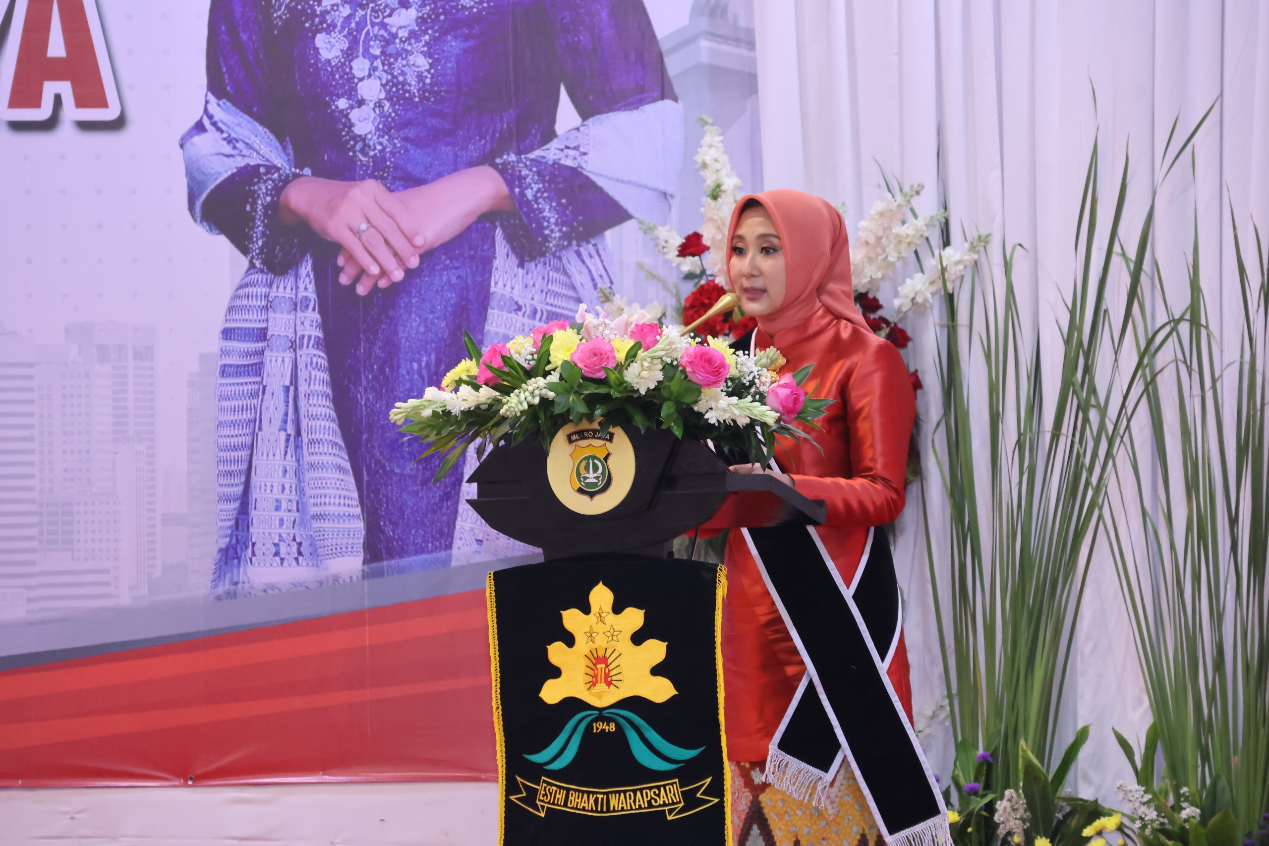 Serah Terima Ibu Asuh Polwan Polda Metro Jaya, Simbol Kebersamaan dan Kepedulian untuk Polwan