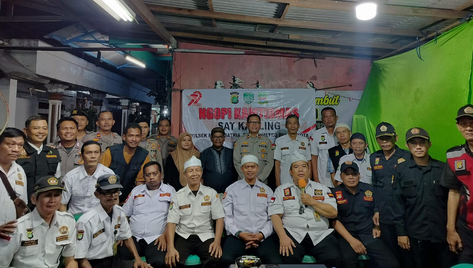 Ngopi Kamtibmas Bersama Pokdarkamtibmas Kelurahan Harapan Mulya