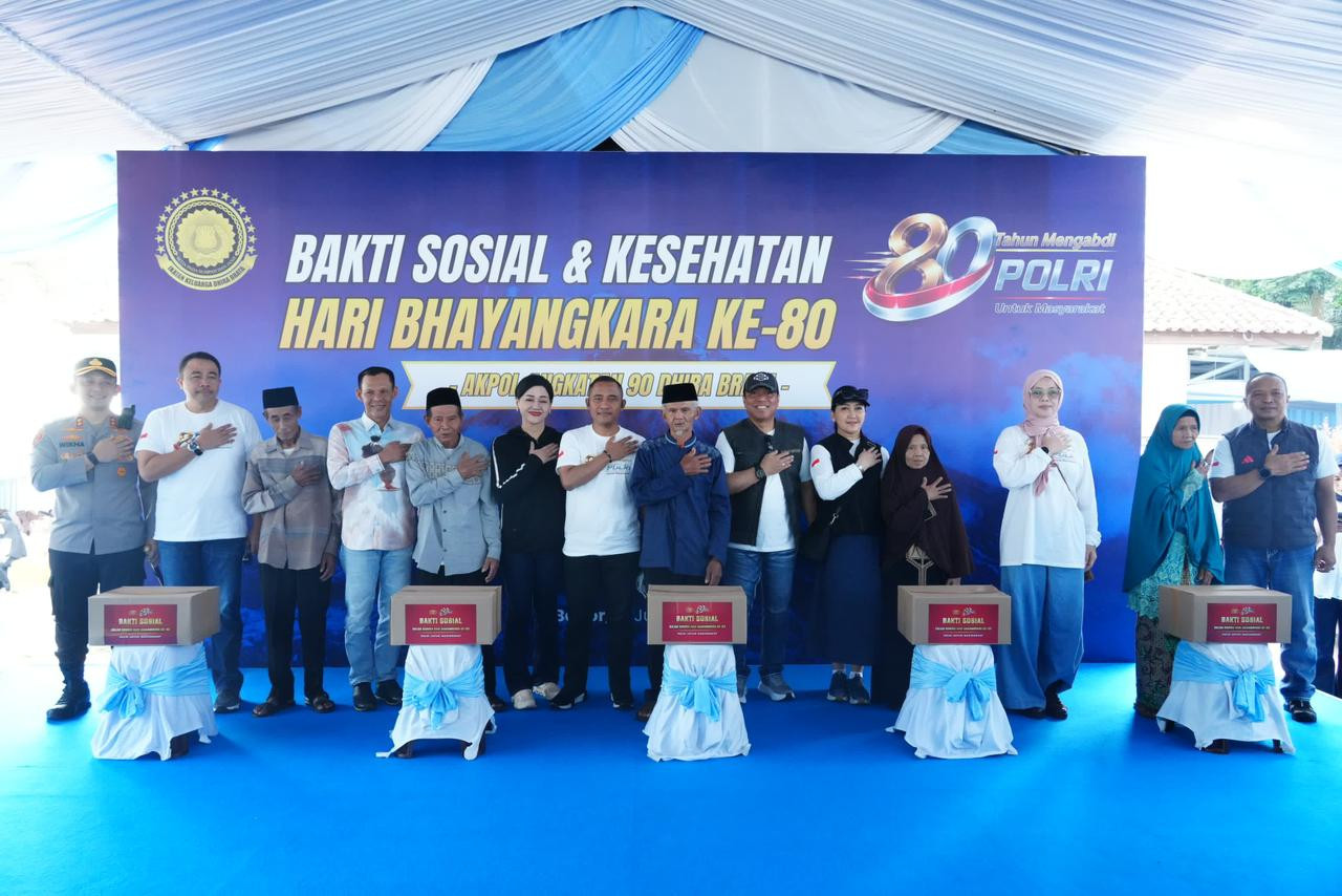 Sambut Hari Bhayangkara ke-80, Wakapolri dan Akpol '90 Dhira Brata Gelar Bakti Sosial dan Kesehatan di Bogor