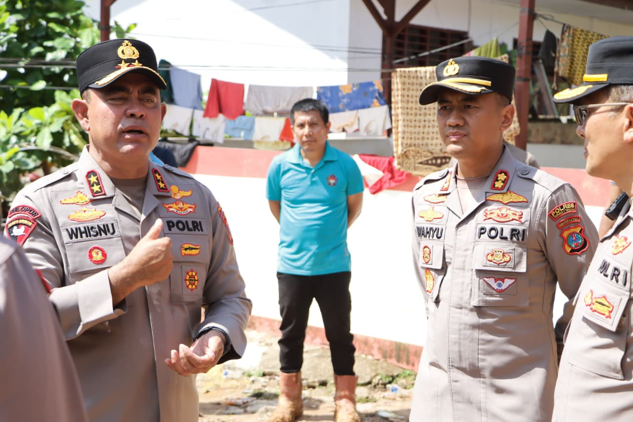 Kapolda Sumut Tinjau Langsung Lokasi Pasca Bencana di Tapanuli Tengah, Pastikan Penanganan Berjalan Optimal