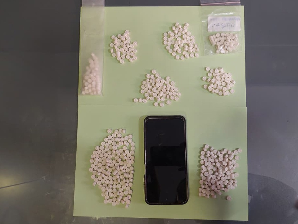 Polda Metro Jaya Ungkap Peredaran 500 Butir Ekstasi di Apartemen Jakbar, Dua Pria Diamankan