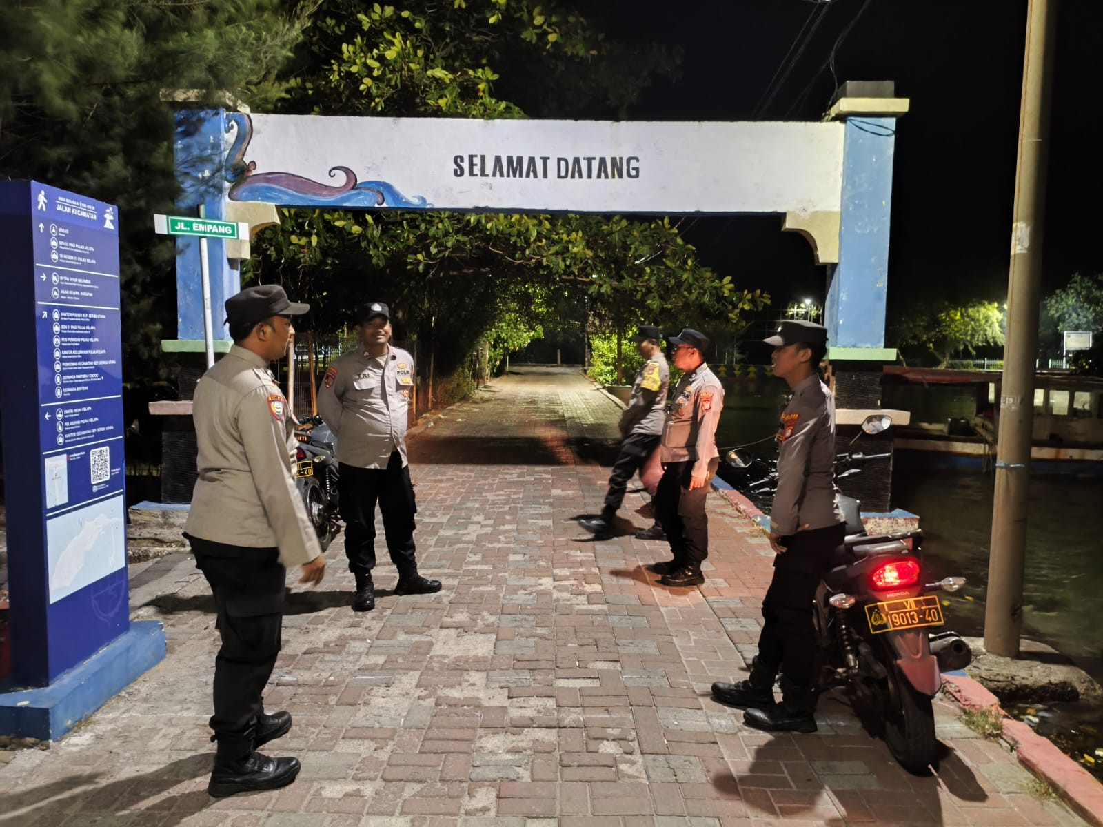 Jakarta On The Spot Dini Hari, Polsek Kepulauan Seribu Utara Gencarkan Sosialisasi Layanan Polisi 110