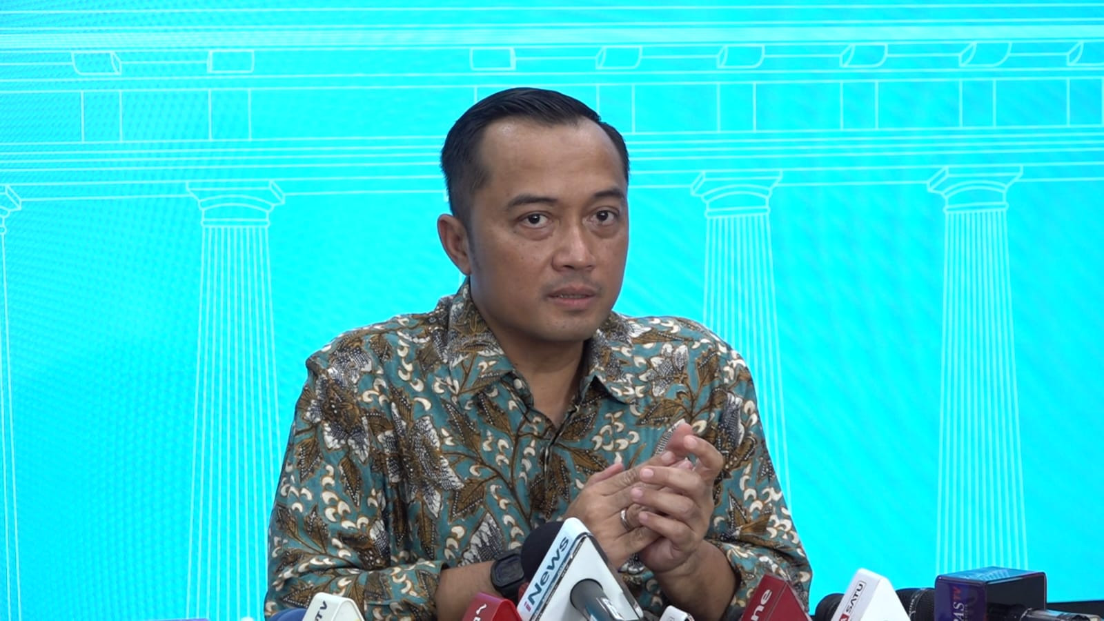 Mensesneg Jelaskan Posisi Duduk saat Sidang Kabinet: Kebutuhan Teknis, Tak Ada yang Perlu Dikhawatirkan