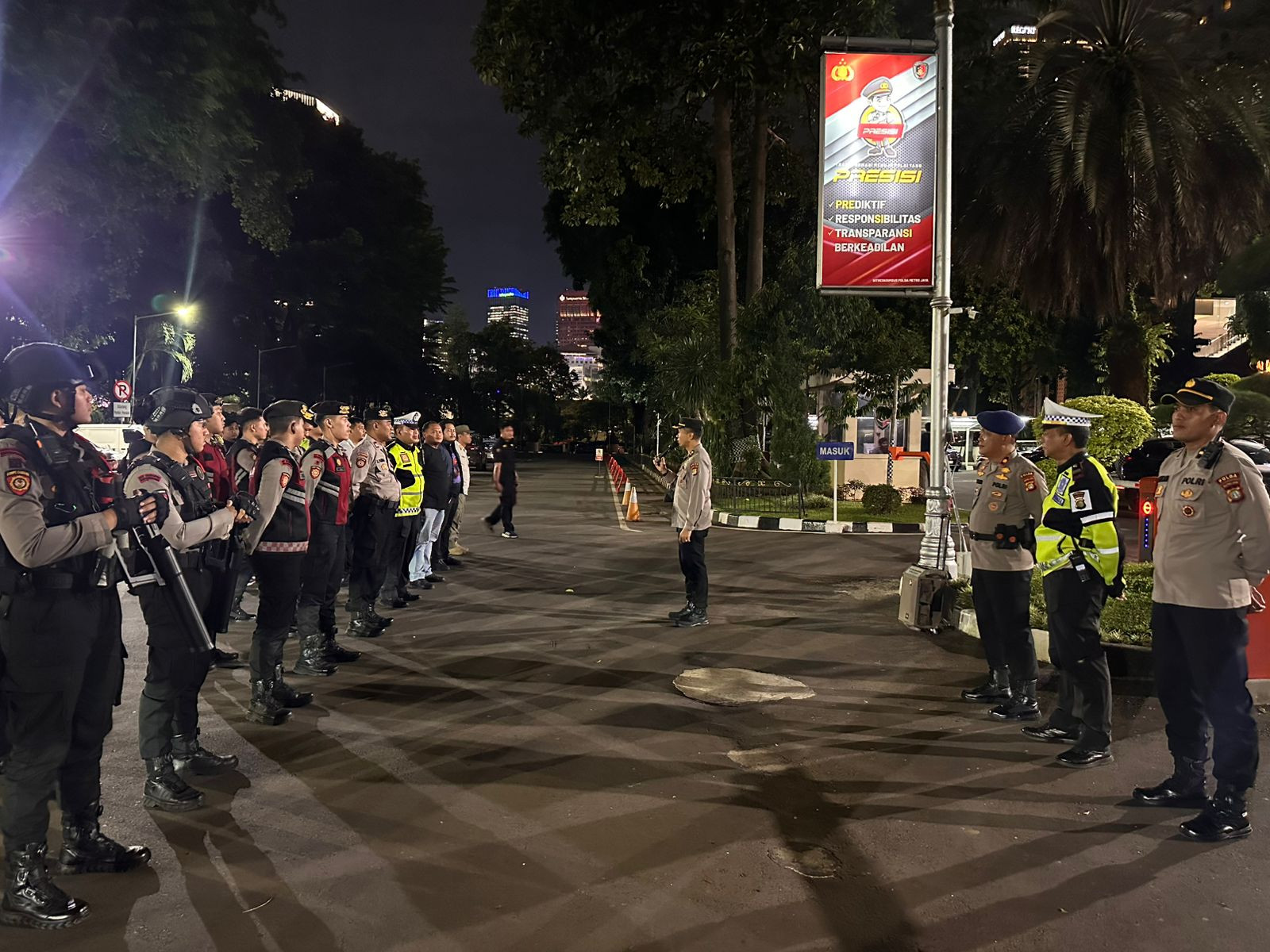 Polda Metro Jaya Patroli Keliling Jakarta, Cegah Gangguan Kamtibmas di Malam Hari